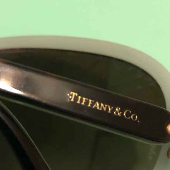 Tiffany&Co gold flower Sunglasses - Picture 5 of 8